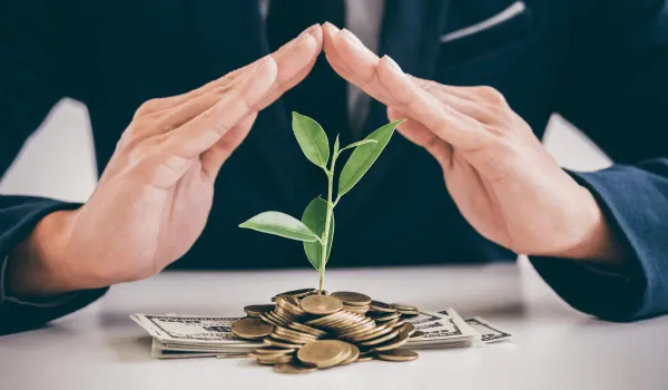 img of Cómo Empezar a Invertir con Poco Dinero en 2025: Guía para Principiantes