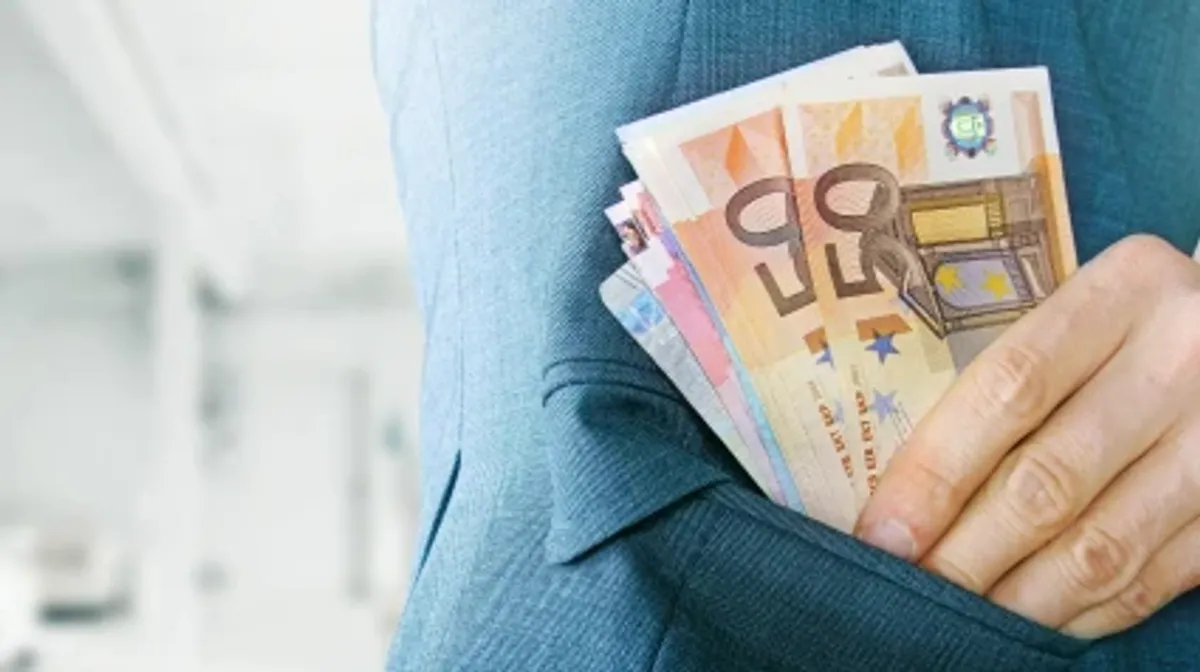 10 Errores que Te Harán Perder tu Primer Sueldo Invirtiendo (y Cómo Evitarlos)